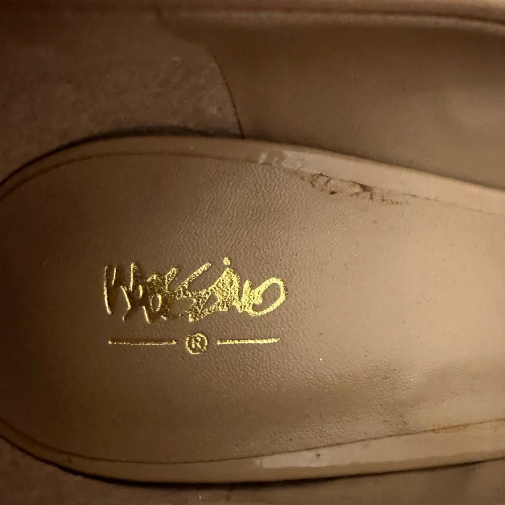 Mossimo - Picture 8 of 9